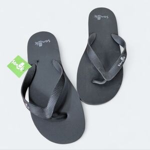 NEW Sanuk Classic Black Sandals Size 14 Flip Flops